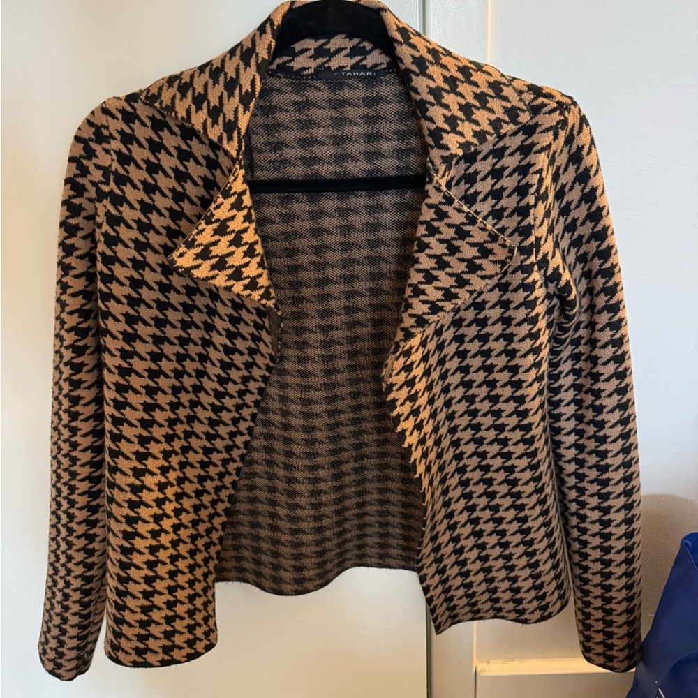 Tahari Black and Tan Houndstooth Blazer